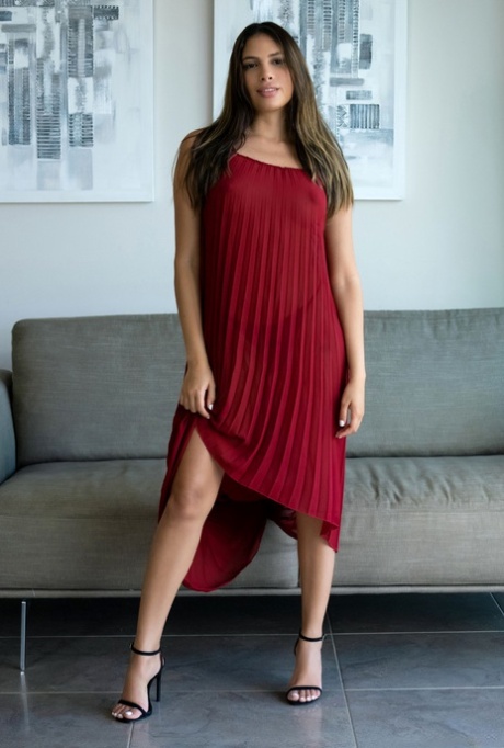 Akfirat Çevresinde Lüks Rezidans Konforunda Escort Merve