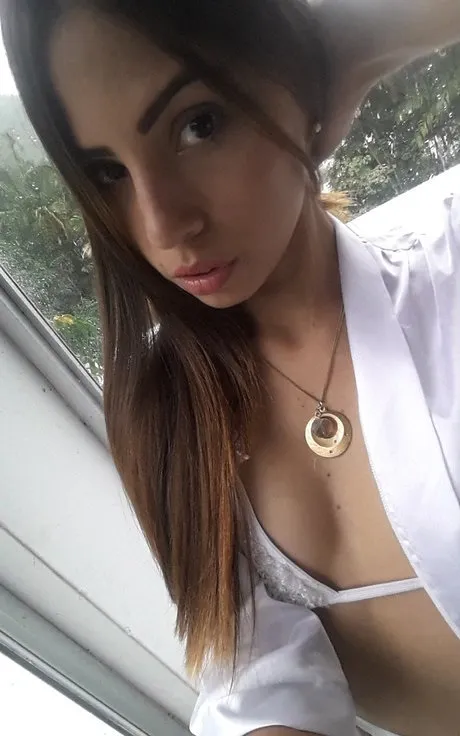Irmak - Hürriyet VIP Escort Bayan Modeli - Gerçek Fotoğraflı İlan